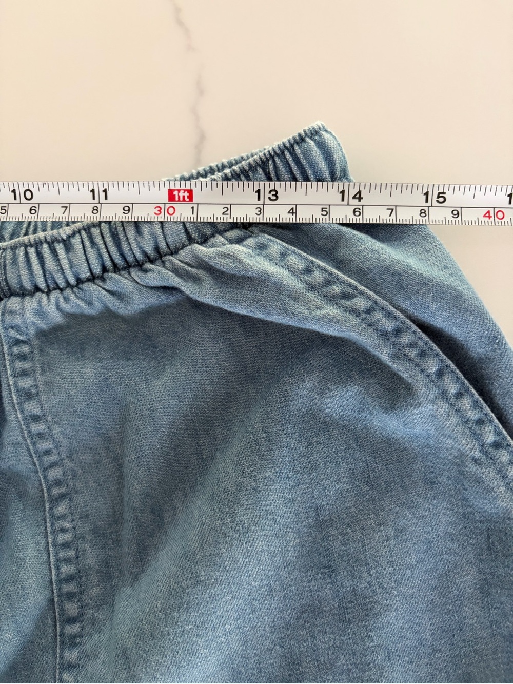 L.L Bean MP Sunwashed Denim Straight-Leg Crop Pants EUC Light Denim.
1 pair - Picture 7 of 12